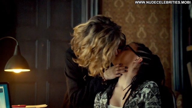 Evelyne Brochu Orphan Black Foxy Softcore Kissing Nice Cute