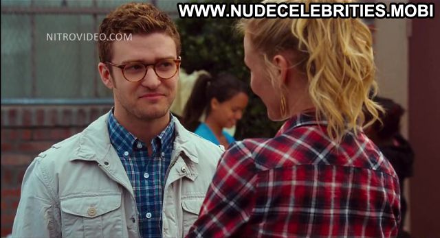 Cameron Diaz Bad Teacher Car Wash Blonde Showing Tits Horny