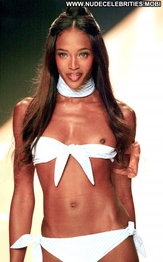 Naomi Campbell Tits