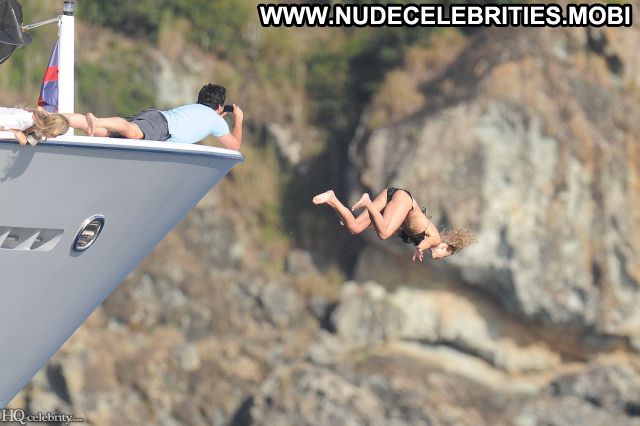 Julianne Hough Celebrity Nude Scene Hot Babe Famous Posing Hot