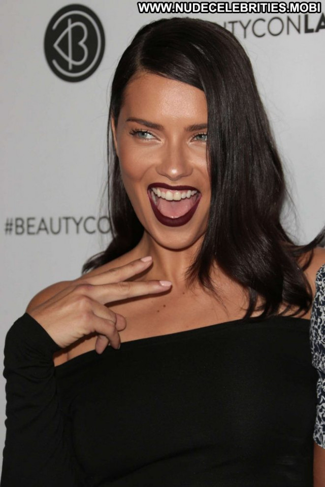 Adriana Lima Los Angeles Paparazzi Beautiful Angel Babe Los Angeles