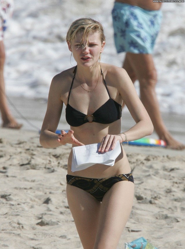 Kirsten Dunst St Barts      Bikini Candids Celebrity Posing Hot