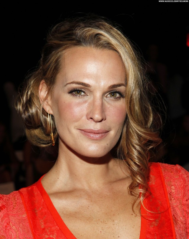 Molly Sims Posing Hot Celebrity Beautiful Nyc Babe High Resolution