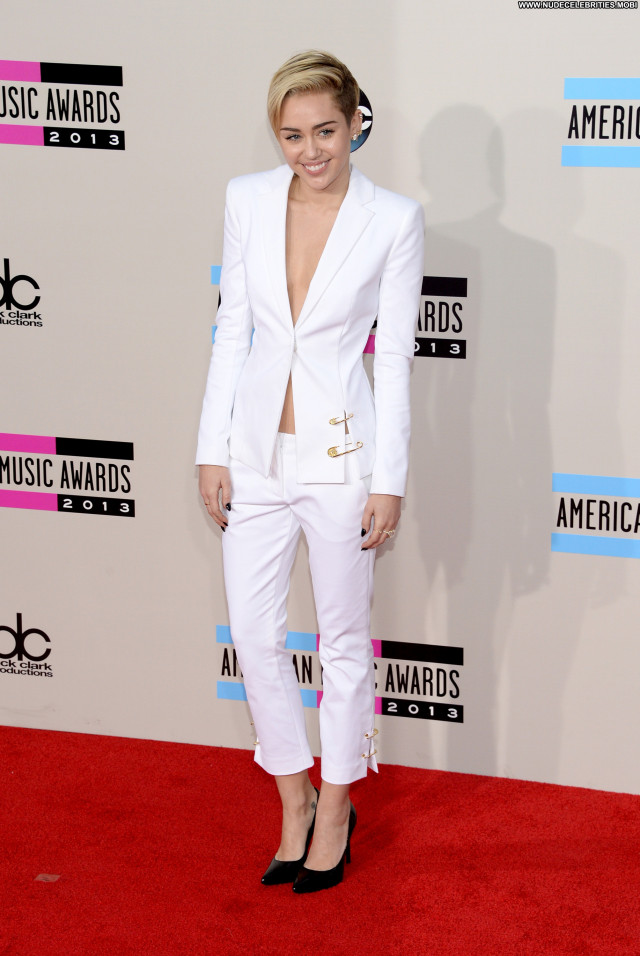 Miley Cyrus American Music Awards Awards High Resolution Celebrity