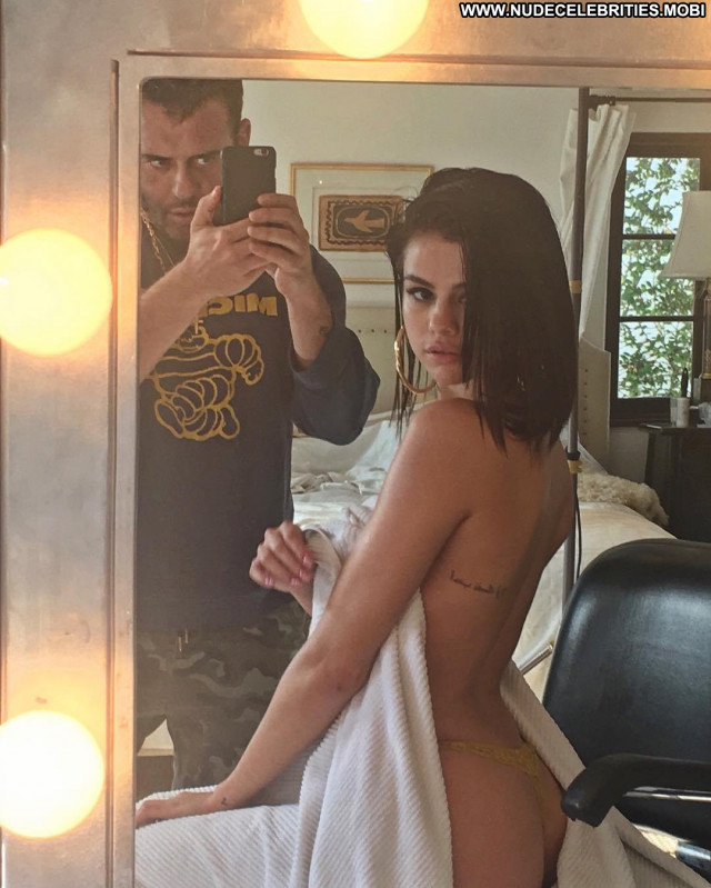 Selena Gomez No Source Babe Beautiful Celebrity Usa Photoshoot Posing