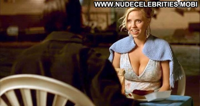 Kelli Garner Dreamland Celebrity Cleavage Breasts Big Tits