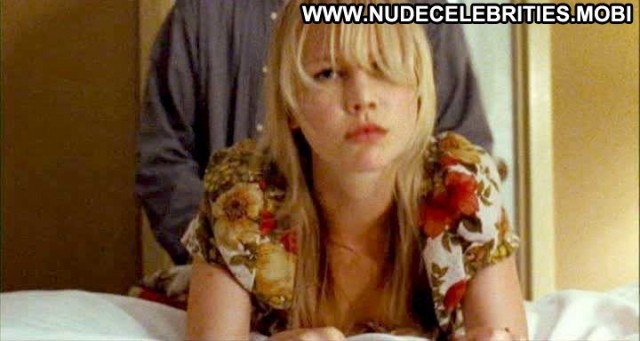 Adelaide Clemens Generation Um Sex Bed Nude Nude Scene Actress Hot