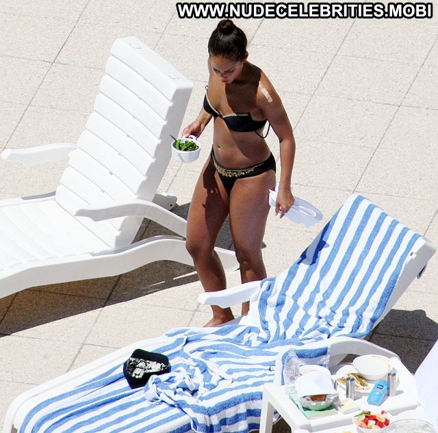 Alicia Keys No Source Singer Posing Hot Ebony Babe Nude Scene Nude