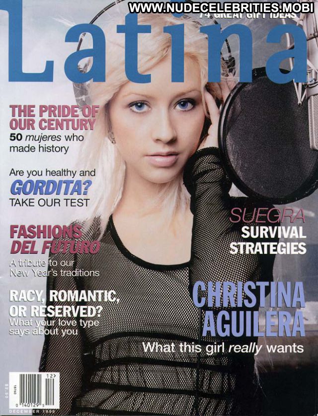 Christina Aguilara No Source Singer Celebrity Posing Hot Blue Eyes