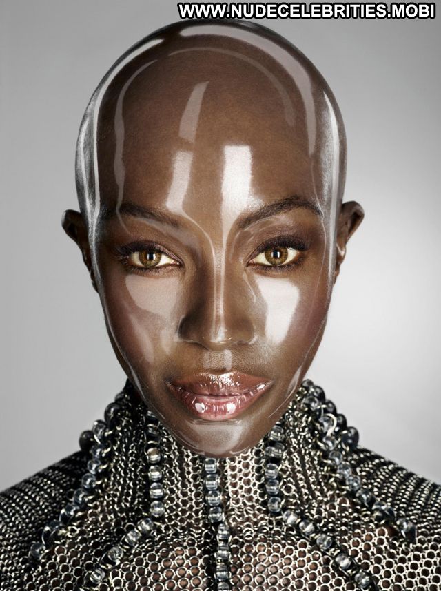 Naomi Campbell No Source Posing Hot Celebrity Hot Babe Posing Hot