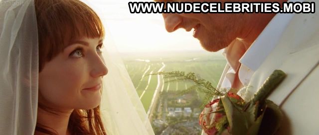 Carice Van Houten Komt Een Vrouw Bij De Dokter Bride Redhead
