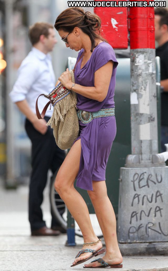 Gina Gershon No Source Hot Celebrity Celebrity Brunette Posing Hot
