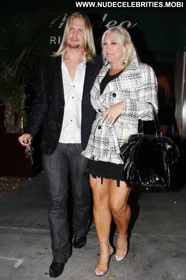 Linda Hogan No Source Cute Hot Celebrity Tits Celebrity Sexy Dress Linda Hogan No Source Cute Hot Celebrity Tits Celebrity Sexy Dress