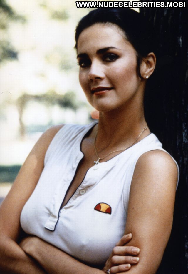 Lynda Carter No Source Nude Scene Sexy Hot Celebrity Posing Hot Blue