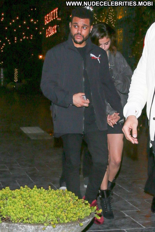 Selena Gomez No Source  Beautiful Posing Hot Paparazzi Celebrity
