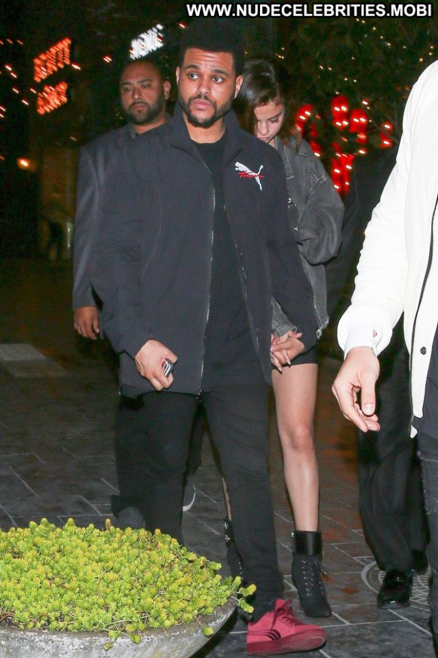 Selena Gomez No Source Celebrity Babe Paparazzi Hollywood Posing Hot