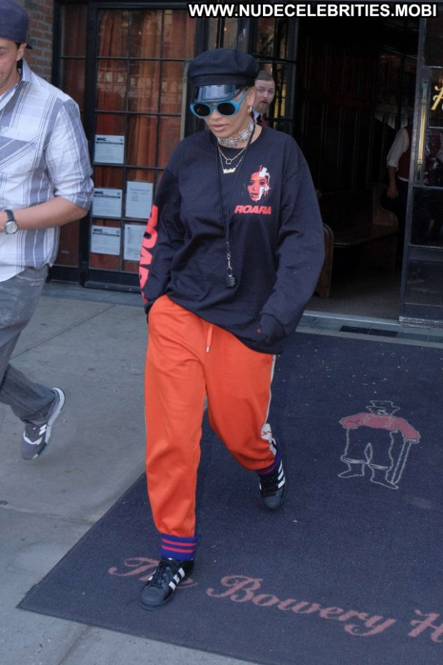 Rita Ora New York Hotel Beautiful Paparazzi Celebrity Babe New York