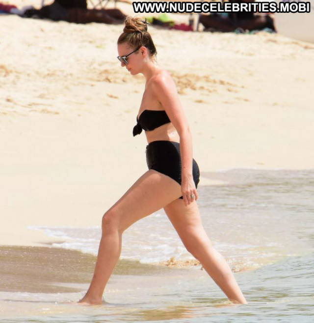 Zoe Salmon The Beach Bar Barbados Paparazzi Beach Posing Hot Black