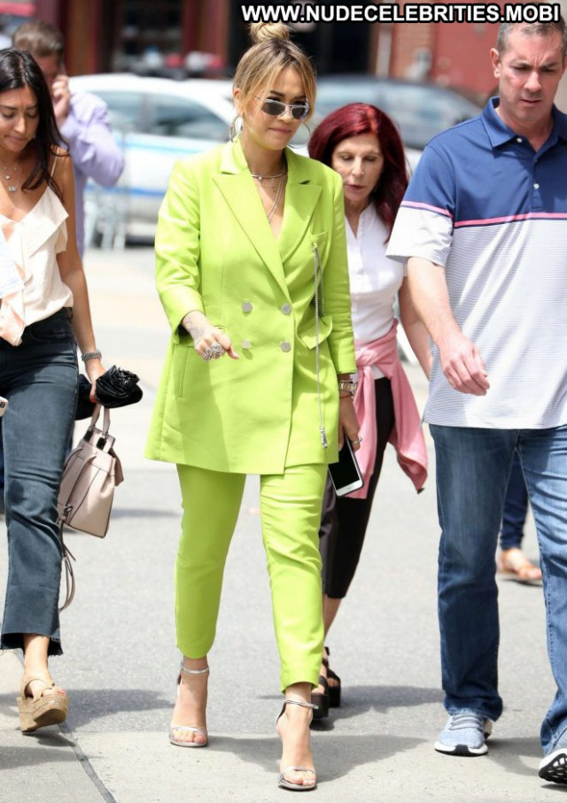 Rita Ora New York New York Paparazzi Beautiful Babe Celebrity Posing