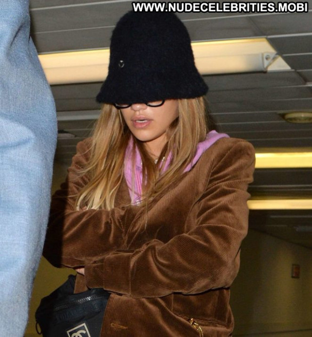 Rita Ora No Source  London Paparazzi Posing Hot Beautiful Babe