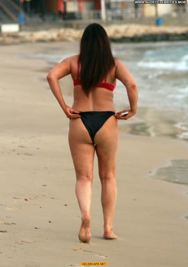 Lisa Appleton No Source Nipple Slip Beach Posing Hot Babe Celebrity