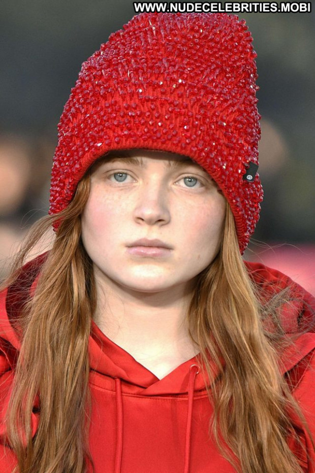 Sadie Sink No Source Paparazzi Paris Celebrity Babe Posing Hot