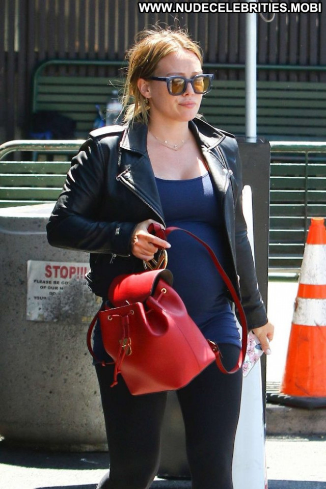 Haylie Duff Studio City Posing Hot Paparazzi Babe Beautiful Celebrity