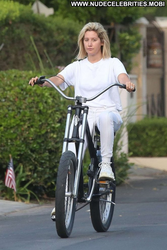 Ashley Tisdale Toluca Lake Paparazzi Lake Celebrity Bike Beautiful