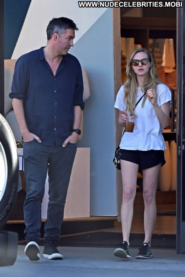 Amanda Seyfried Los Angeles Posing Hot Angel Babe Shopping Celebrity