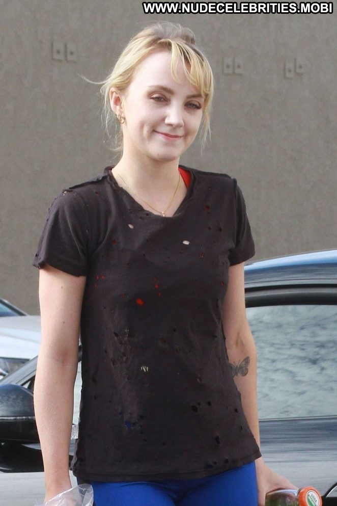 Evanna Lynch Hot Bikini Pictures, Leaked Topless Images