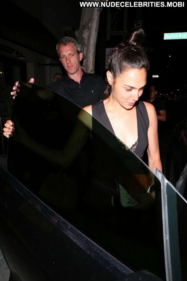 Gal Gadot Beverly Hills  Beautiful Celebrity Posing Hot Paparazzi