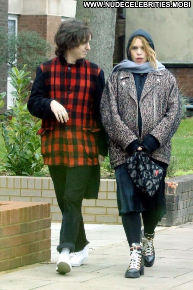 Billie Piper No Source Babe Posing Hot London Boyfriend Paparazzi