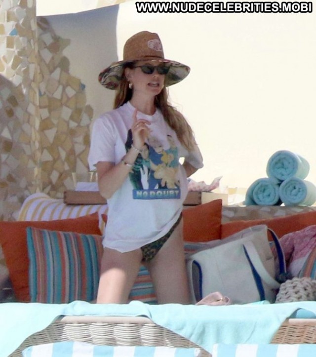 Behati Prinsloo Los Cabos Paparazzi Babe Celebrity Bikini Posing Hot