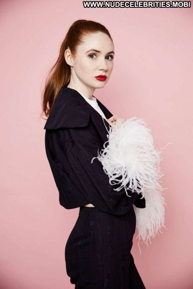 Karen Gillan No Source Celebrity Photoshoot Paparazzi Babe Posing Hot