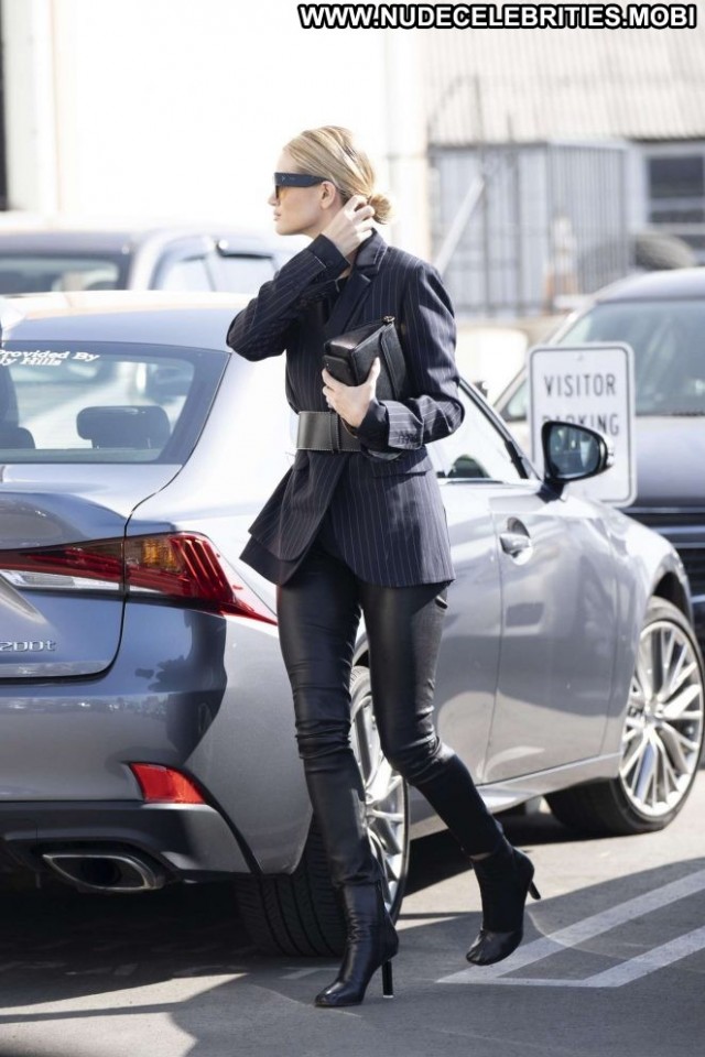 Rosie Huntington Whiteley Beverly Hills Posing Hot Paparazzi Babe