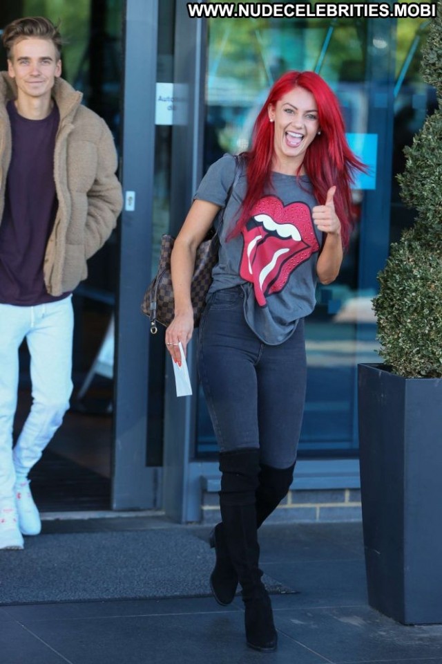 Dianne Buswell No Source Bus Babe Beautiful Celebrity Dancing