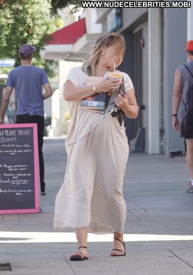 Hilary Duff Los Angeles  Posing Hot Babe Paparazzi Celebrity Angel