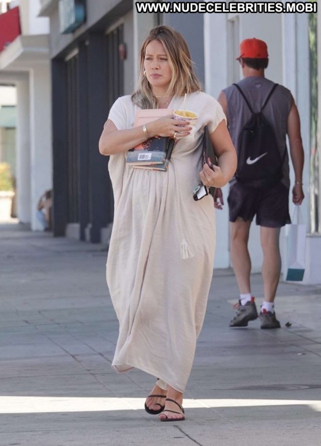 Hilary Duff Los Angeles Posing Hot Los Angeles Paparazzi Babe
