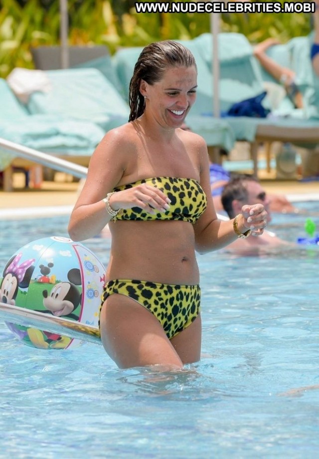 Danielle Lloyd The Pool Beautiful Paparazzi Celebrity Babe Pool