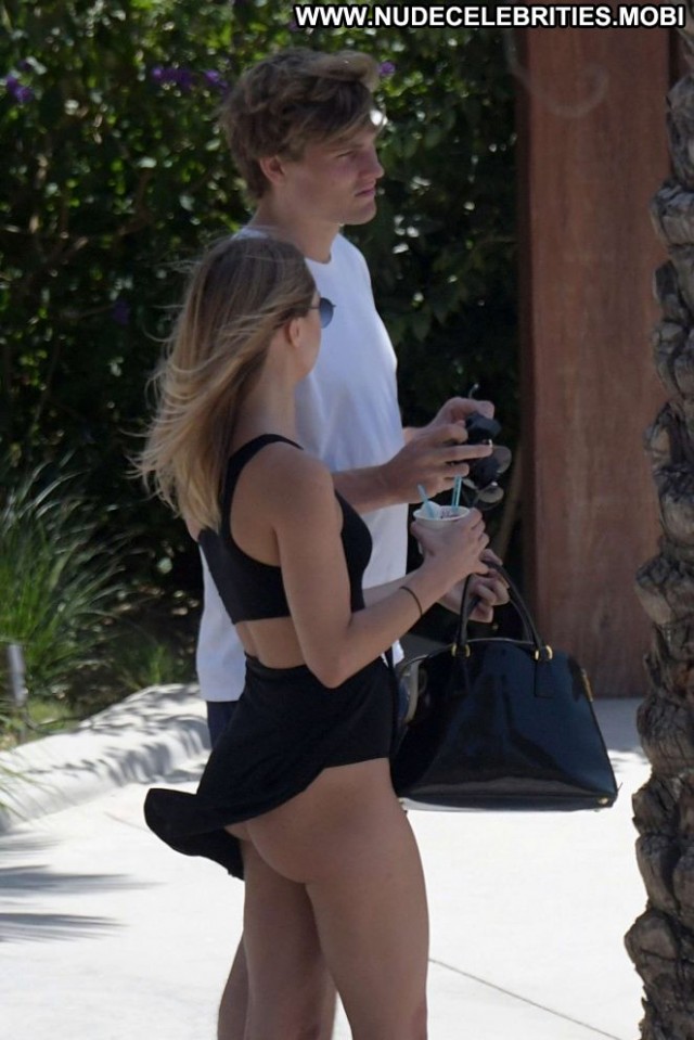 Kimberley Garner No Source Boyfriend Posing Hot Paparazzi Beautiful