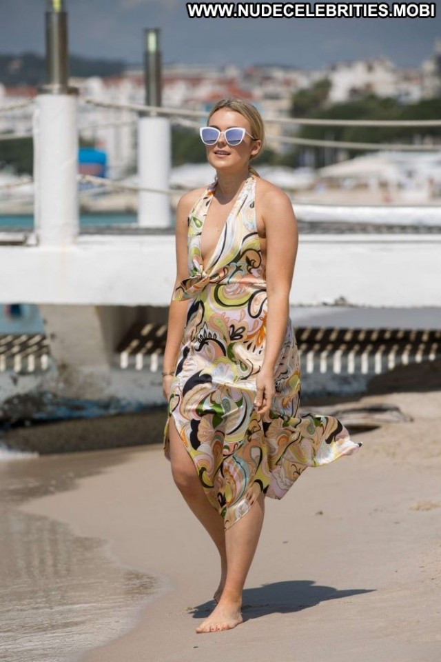 Tallia Storm The Beach Celebrity Summer Beach Posing Hot Babe