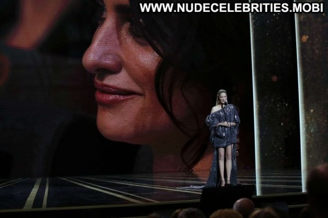 Marion Cotillard No Source Awards Paris Beautiful Paparazzi Celebrity