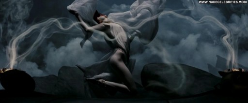 Lena Headey Posing Hot Straight Celebrity