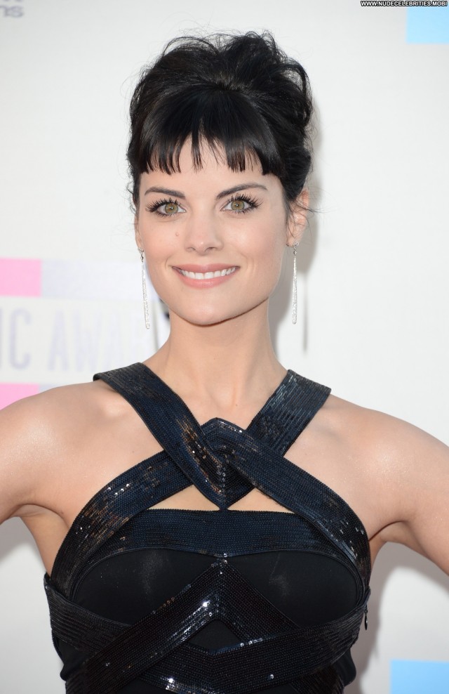 Jaimie Alexander American Music Awards Celebrity Posing Hot Babe