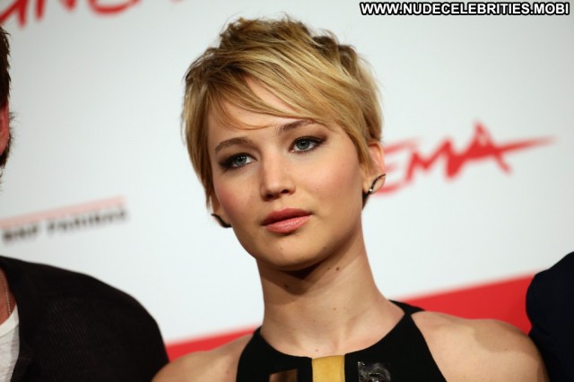 Jennifer Lawrence The Hunger Games High Resolution Babe Celebrity