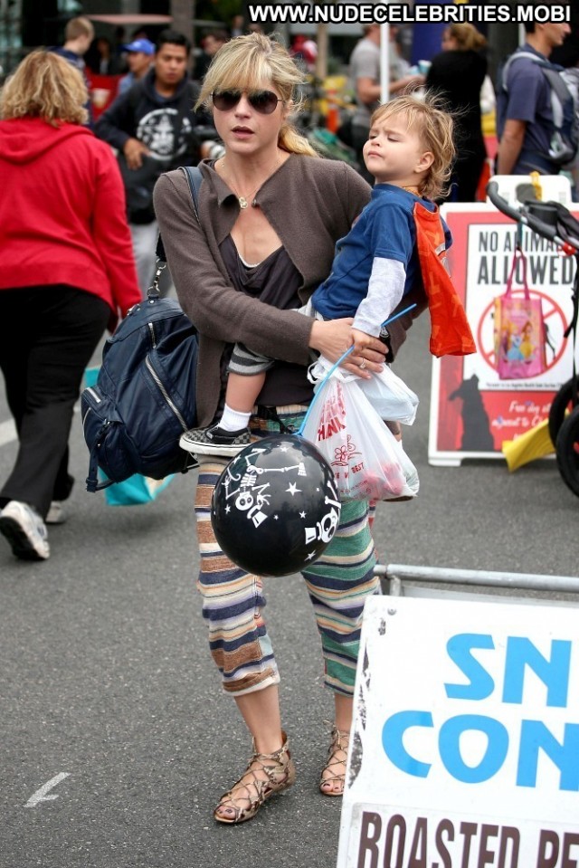 Selma Blair Farmers Market Babe High Resolution Celebrity Beautiful