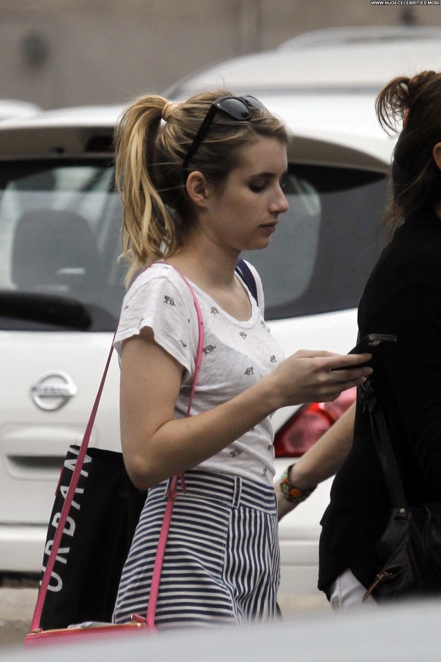 Emma Roberts No Source High Resolution Beautiful Celebrity Posing Hot