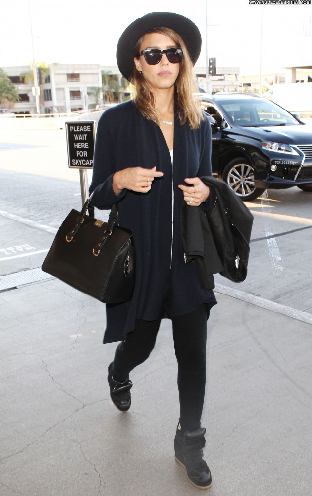 Jessica Alba Lax Airport Lax Airport Babe Celebrity Beautiful High