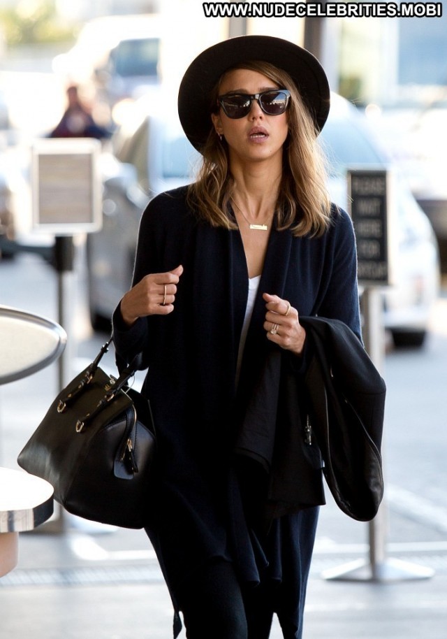 Jessica Alba Lax Airport Celebrity Posing Hot Candids High Resolution