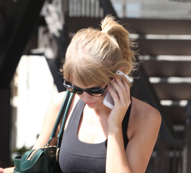 Taylor Swift Studio City Beautiful Paris Celebrity High Resolution